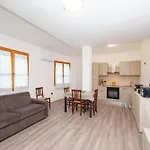 Sibilla Scirocco Вилла-Сан-Пьетро